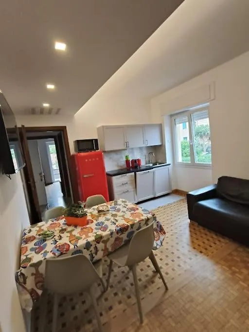 Seaside Apartment, 20M To The Beach, Wi-Fi&Terrace Bordighera Apartment