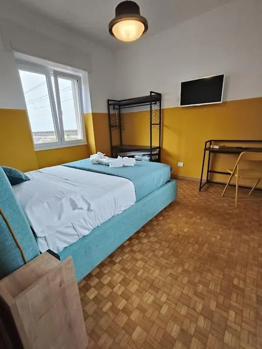 Seaside Apartment, 20M To The Beach, Wi-Fi&Terrace Bordighera 0*,